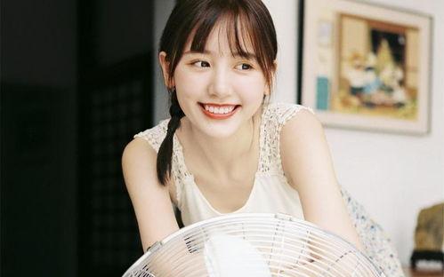 一栗小莎子吃瓜网红